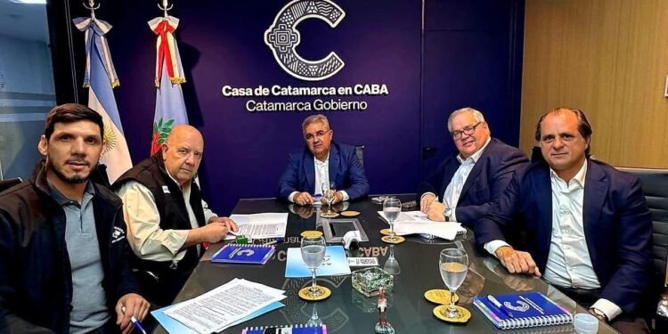 AOMA y AbraSilver firman un convenio para fortalecer las condiciones ...