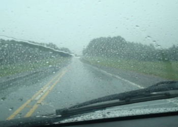 La Policía solicita extremar precauciones ante las intensas lluvias en la provincia