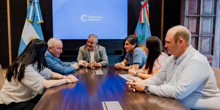 Teresita Regalado asume como ministra y Marcelo Murua será el nuevo director de YMAD