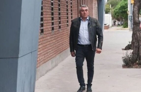 Condenado por abuso sexual, ordenan la detención urgente de Elpidio Guaraz