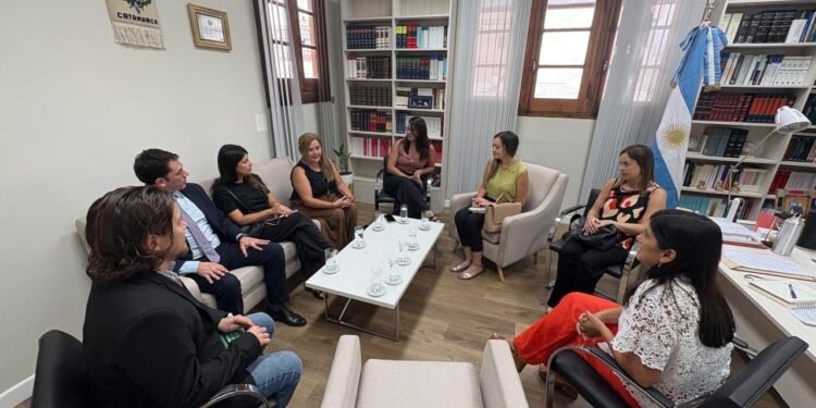 La Dirección de Mujeres, la Corte de Justicia y Facultad de Derecho avanzan en un nuevo dispositivo de Masculinidad