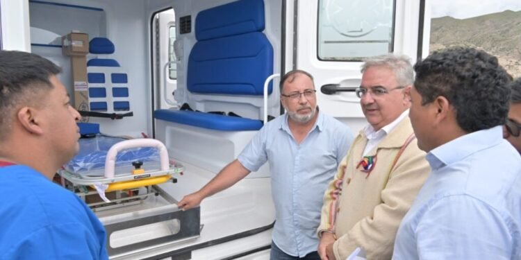 Laguna Blanca recibió una ambulancia 4×4 para acceso a zonas complejas