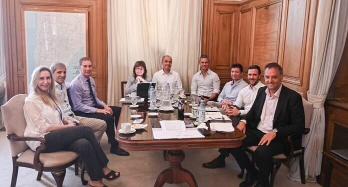 Milei ordenó a la mesa política instalarse en el Senado para la aprobación de la reforma laboral