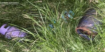 PERSONAL POLICIAL SECUESTRÓ TRES GARRAFAS DE GAS ABANDONADAS