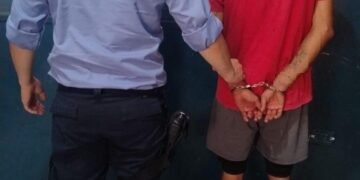 Deteinen a una persona con una bicicleta de dudosa procedencia