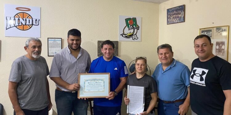 Diputados reconocieron a la Federación de Básquet en su 96° aniversario