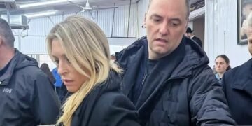 Investigan los viajes de Manuel Adorni a Nueva York y Punta del Este