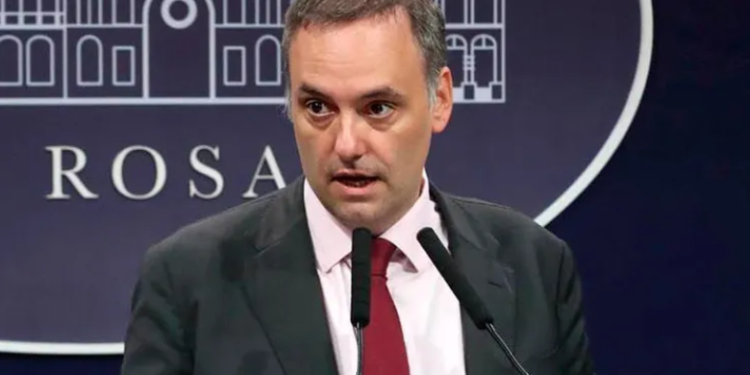 Tras el escándalo por los viajes de Manuel Adorni, la PSA busca los contratos de Marcelo Grandio con la TV Pública