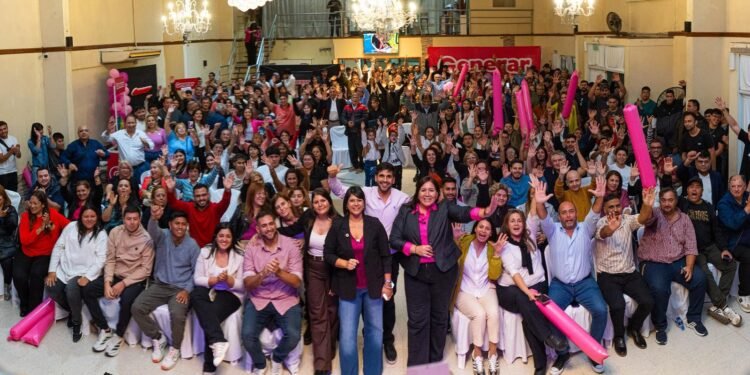 Duras críticas de la oposición al cambio de gabinete de Educación y Trabajo