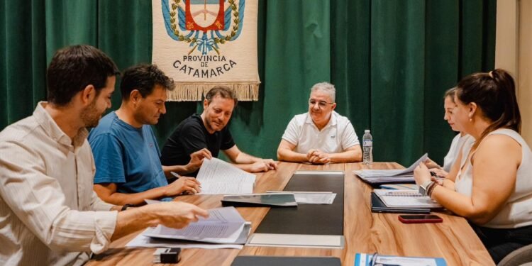 Gobierno y el municipio de Andalgalá acordaron tareas conjuntas en materia de seguridad