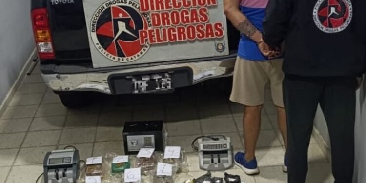 Golpe al narcomenudeo en la Capital: incautan seis kilos de droga y más de siete millones de pesos