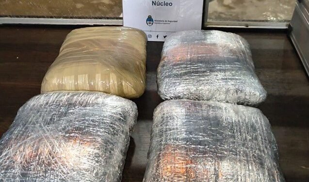 Valle Viejo: Viajaba en un micro de larga distancia con 4 kg de marihuana