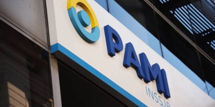 Crisis en el PAMI: el Gobierno busca garantizar su funcionamiento y le gira 580 mil millones de pesos