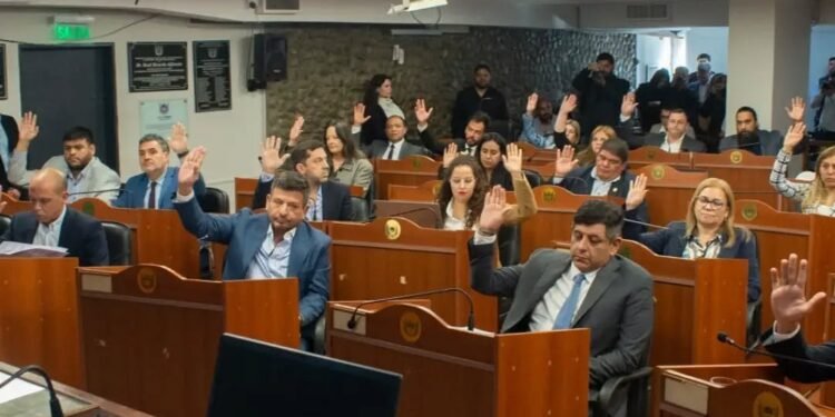 Diputados inició el período ordinario con 74 proyectos y reformas en empleo y minería