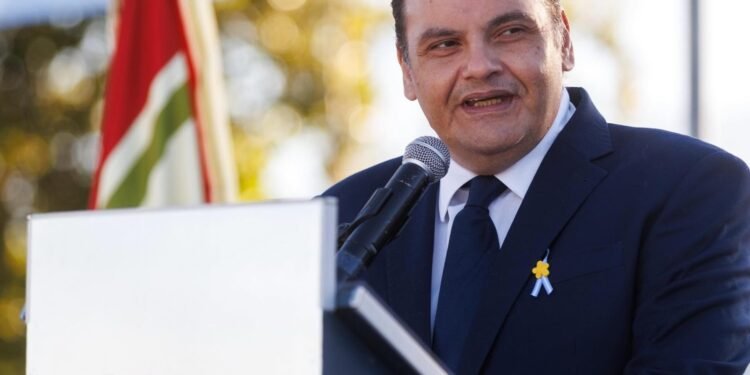 Gustavo Saadi: «La oposición debería  ponerse a laburar»