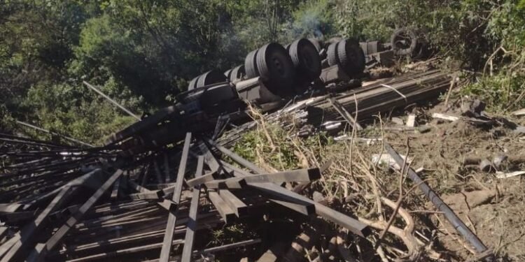 Identificaron al camionero que murió tras el vuelco en la Cuesta El Totoral