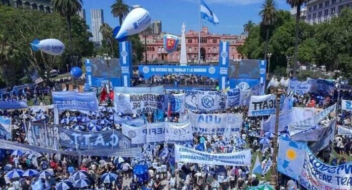 La CGT marcha contra el Gobierno nacional y reclama un “cambio de rumbo”