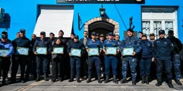 Nueve policías fueron distinguidos por salvar la vida de personas