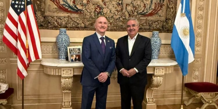 Raúl Jalil se reunió con el Embajador de Estados Unidos en Argentina