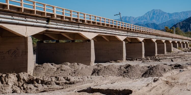 Avanza la refacción del Puente La Puntilla, una infraestructura clave para Belén