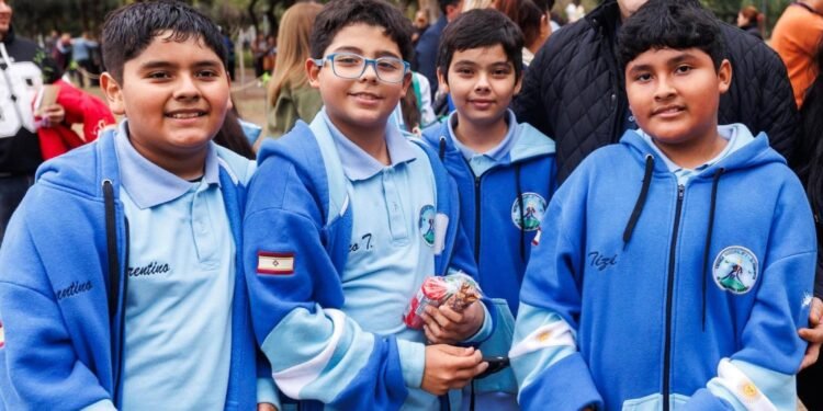 Gustavo Saadi encabezó el Juramento Ambiental 2026 con más de 270 estudiantes 