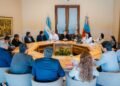 Obras para Villa Vil: en agosto se licita el camino a Laguna Blanca y avanza el tendido eléctrico