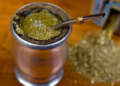 Prohiben comercializar una marca de yerba por irregularidades