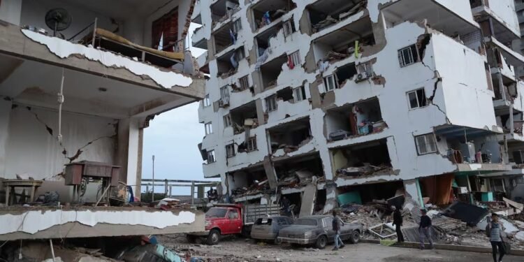 Sube a 589 los muertos y cerca de 3.000 los heridos por los terremotos en Venezuela