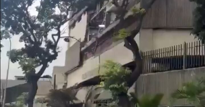 Un fuerte terremoto de 7,1 grados sacudió Venezuela: pánico y edificios colapsados