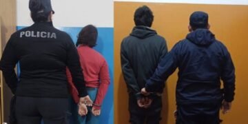 Una pareja detenida por robo a comercio en cercanias a la Terminal de Omnibus