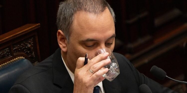 Una semana de sobrevida para Adorni: Bullrich patea la moción de censura pero no tiene los votos para salvarlo