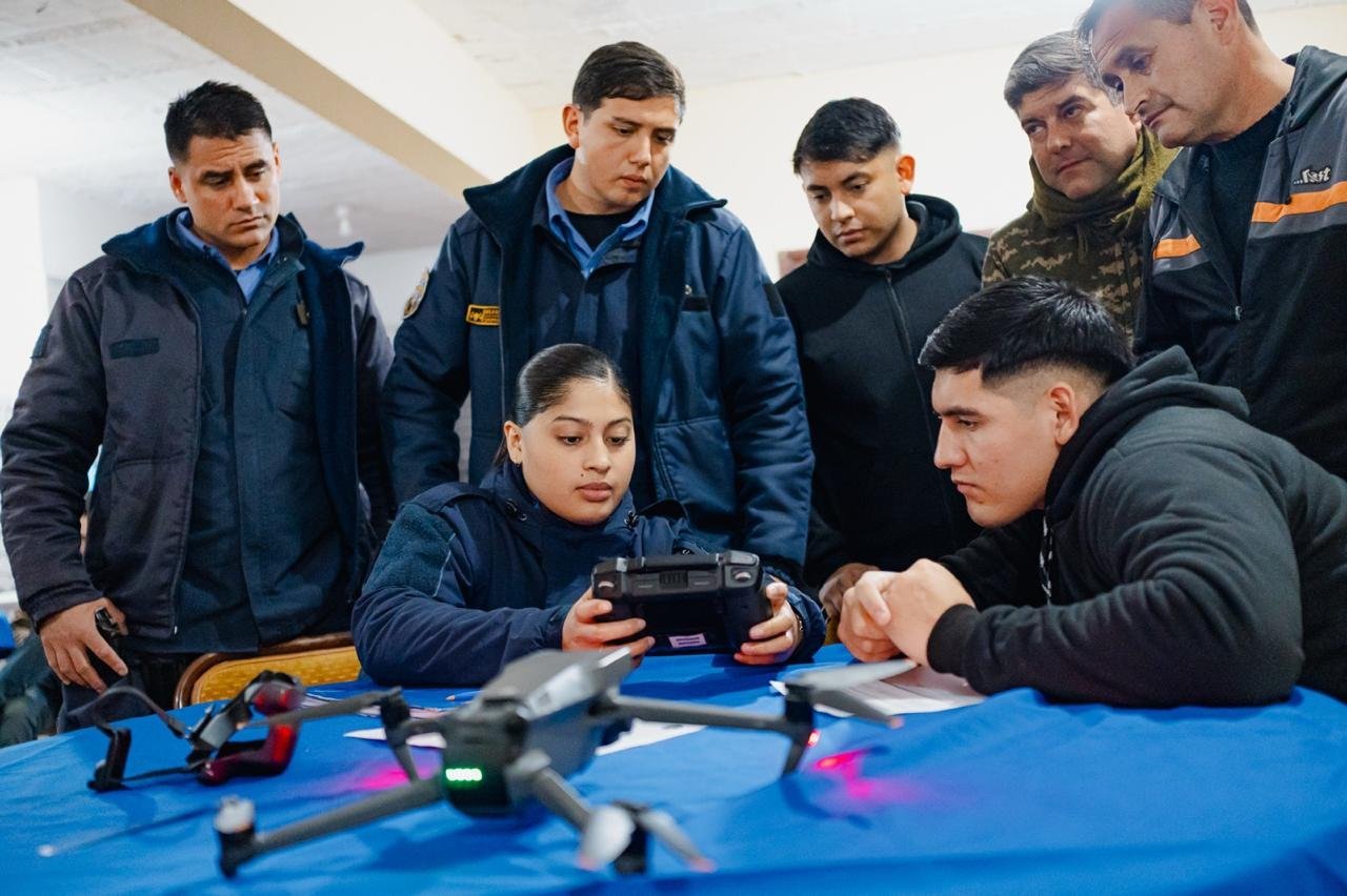 Finalizó con éxito el I Curso Provincial de Formación en Operaciones con Drones para las fuerzas de seguridad