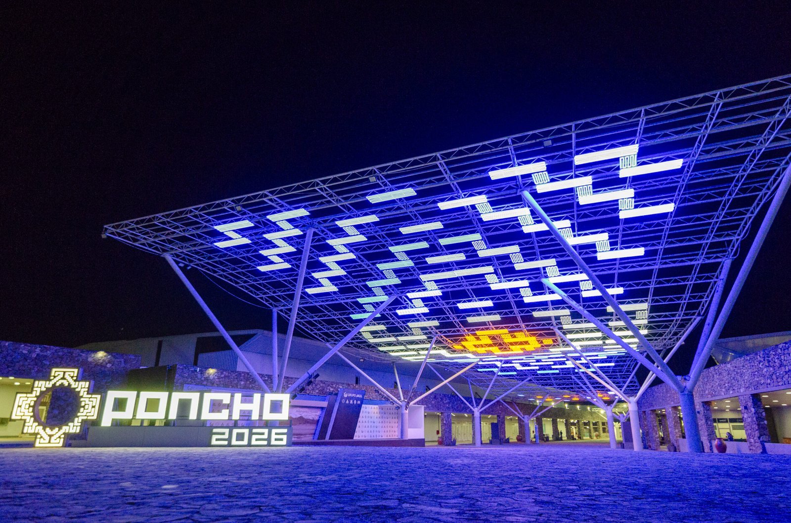 Inaugura la 55º Fiesta Nacional e Internacional del Poncho