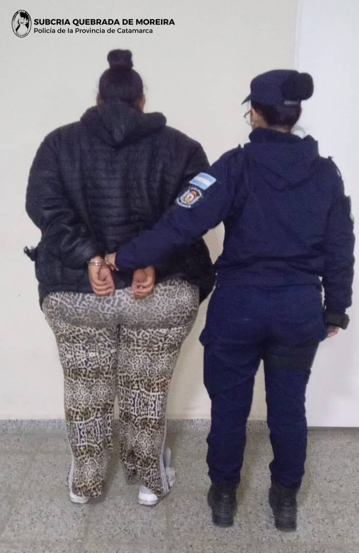 Se quiso robar un perfume de una farmacia y quedó detenida