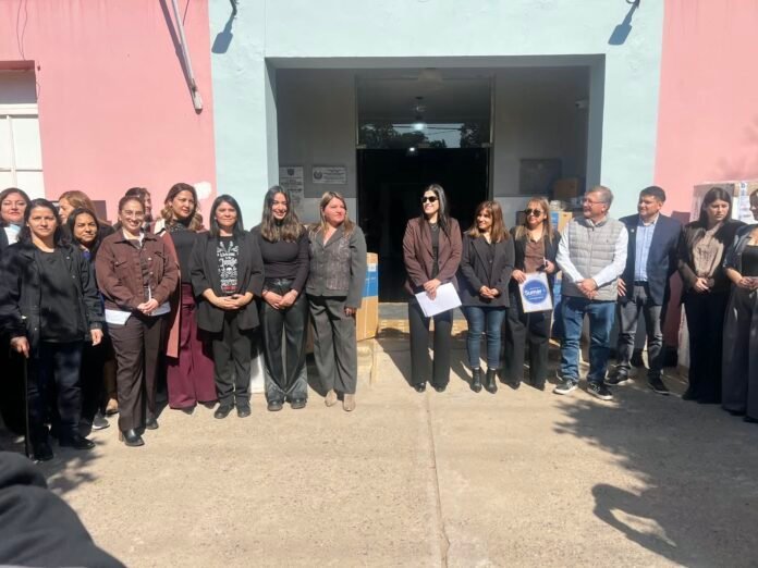 Diez CAPS y hospitales del interior recibieron nuevo equipamiento y mobiliario de Salud
