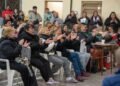 Gustavo se reunió con vecinos de Villa Cubas