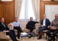 Menos guerra con Karina y más paciencia: la reconversión de Santiago Caputo dentro del Gobierno