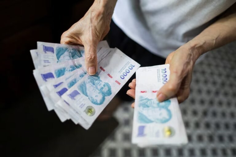 Paritarias: El Gobierno nacional impulsa un salario mínimo garantizado de más de $1 millón