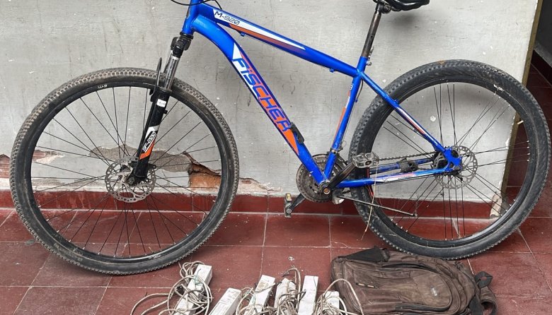 Policías aprehendieron a un joven sospechado de intentar cometer un ilícito y secuestraron elementos de dudosa procedencia
