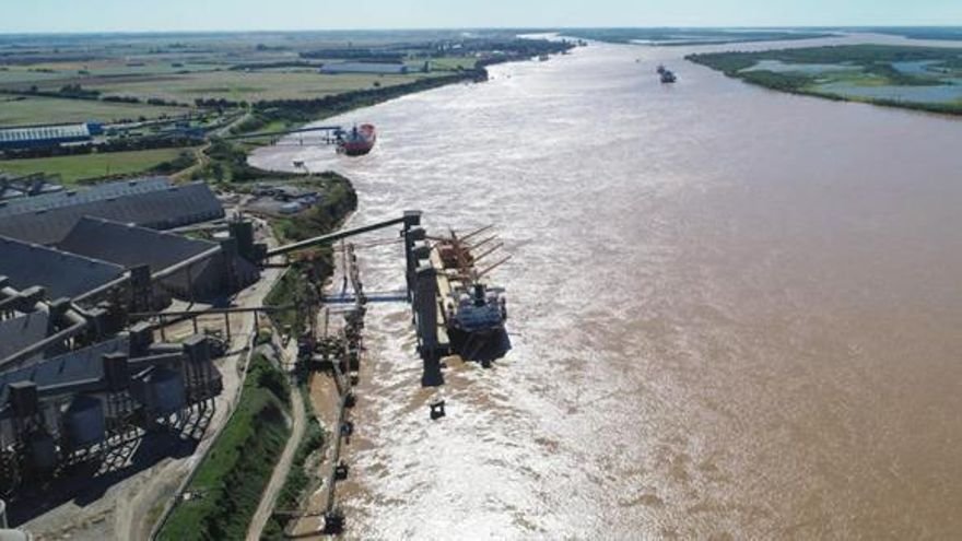 Se agrava el conflicto en los puertos mientras el Gobierno defiende la desregulación