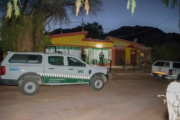 Secuestran más de 184 kilos de hojas de coca durante cinco allanamientos en Catamarca