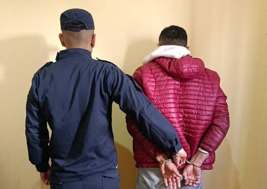 Detuvieron a un hombre de 42 años por un presunto caso de violencia de género en La Paz