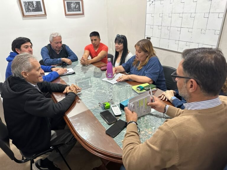 Fray Mamerto Esquiú acordó un incremento salarial escalonado del 12% hasta diciembre