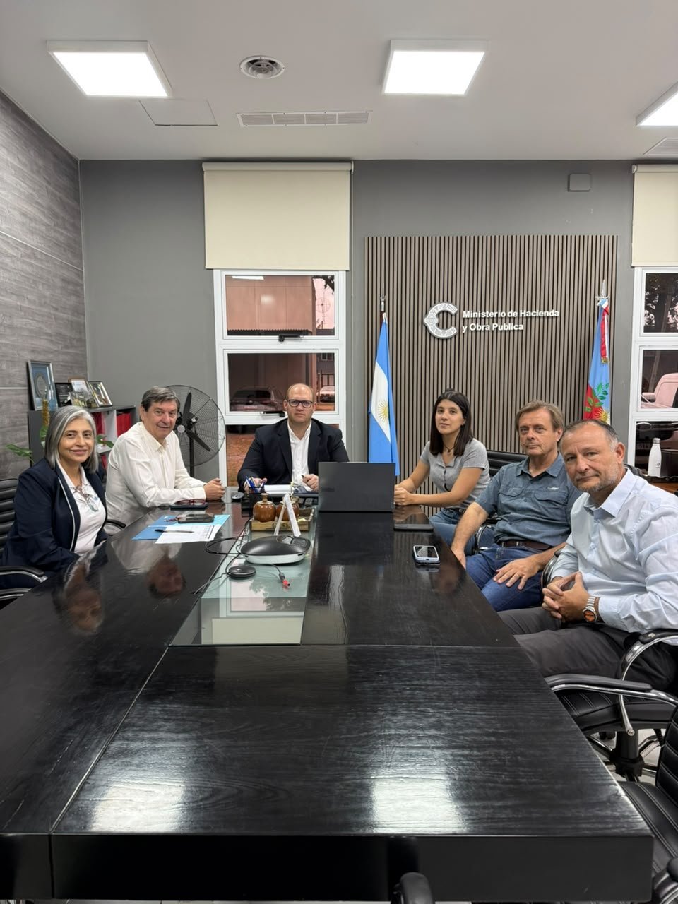 HACIENDA EMITIÓ LOS PRIMEROS CERTIFICADOS A MIPYMES BENEFICIARIAS DE LOS CRÉDITOS ANUNCIADOS EN LA EXPO CATAMARCA