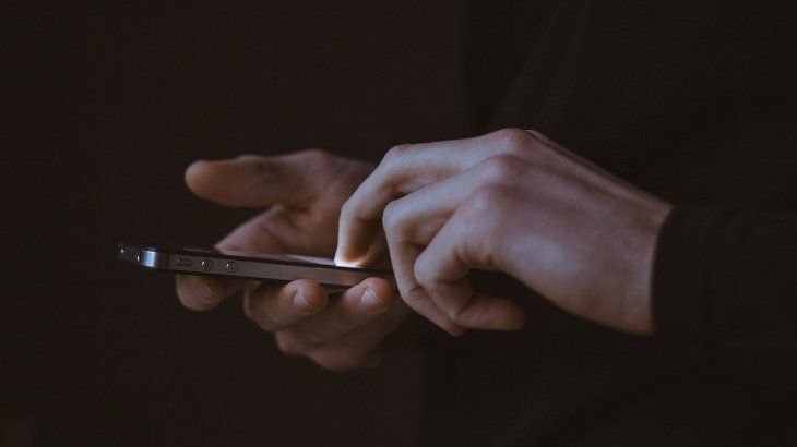 Alertan por estafas con falsas ofertas de trabajo en redes sociales
