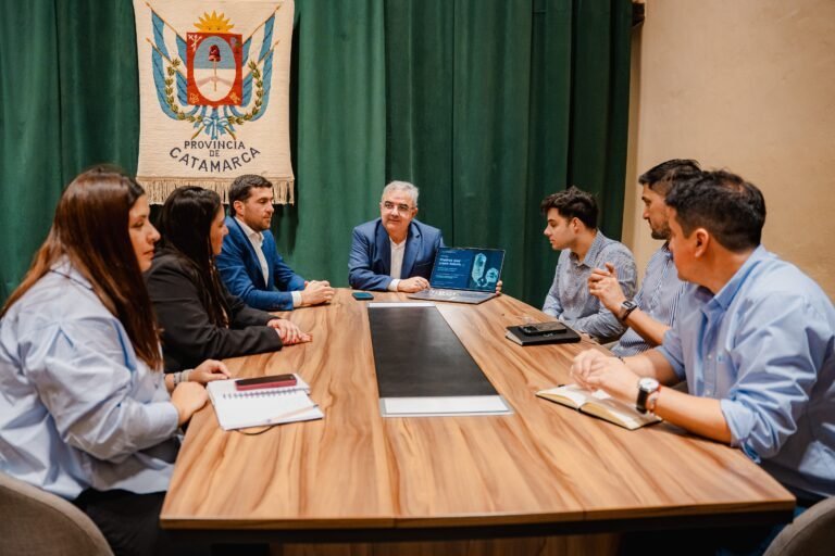 Catamarca busca impulsar la producción de topacio y proyectarla a mercados internacionales