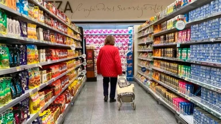 El consumo masivo cayó en todo el país y el NOA aparece entre las regiones más afectadas
