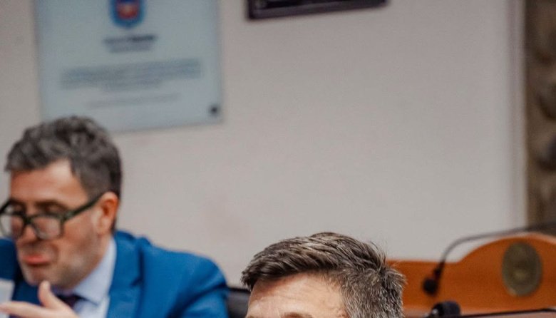 Proponen un proyecto para prevenir la violencia digital en las escuelas y fortalecer la protección de niños y adolescentes