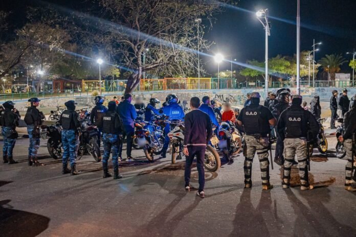 Secuestran 40 motocicletas y un automóvil durante un operativo de prevención y control en la Capital