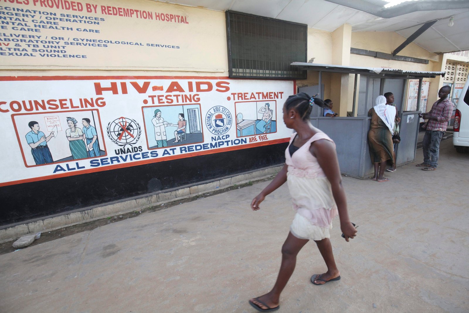 Violencia sexual y pobreza: por qué más de la mitad de las infectadas por VIH en África son niñas y mujeres jóvenes